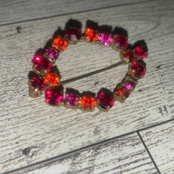 Vintage Red & Fuchsia rhinestone oval brooch - Picture 2 of 8
